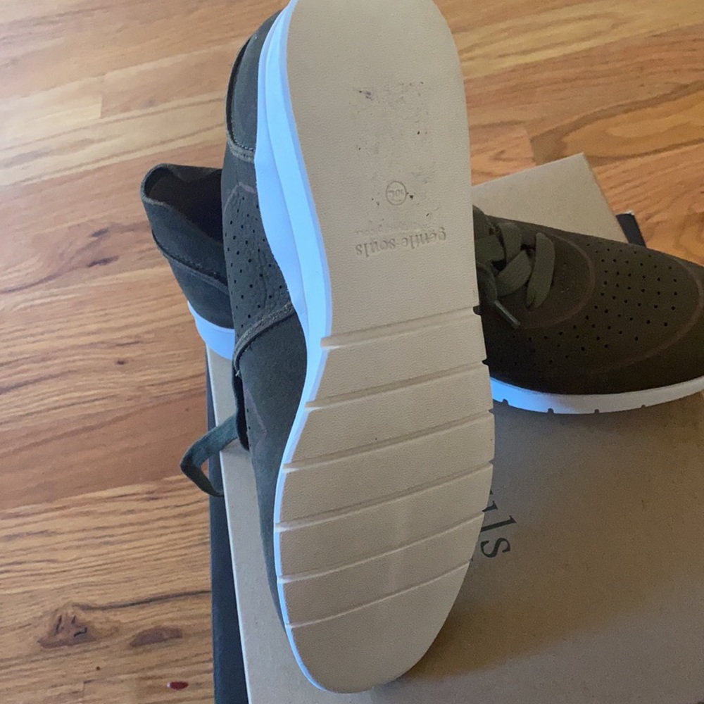 Sneackers - Picture 4 of 5